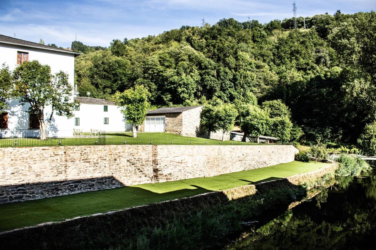 A Casa da Botica Samos Exterior foto
